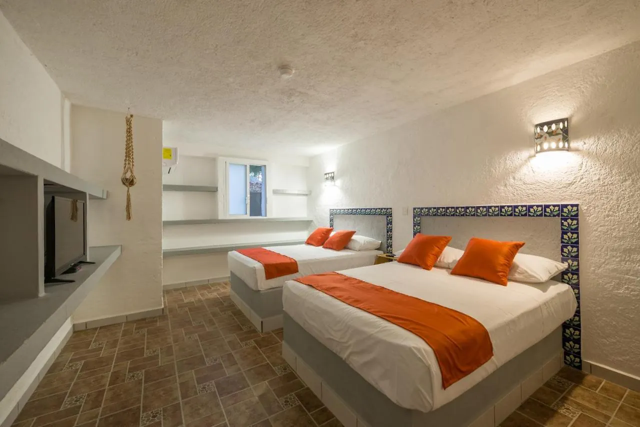 Hotel Caracol Puerto Morelos