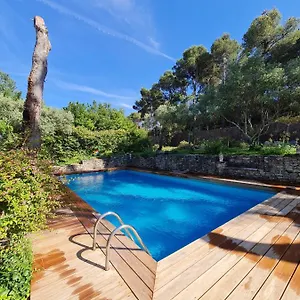 https://le-mas-des-anges.fr-provencehotel.com