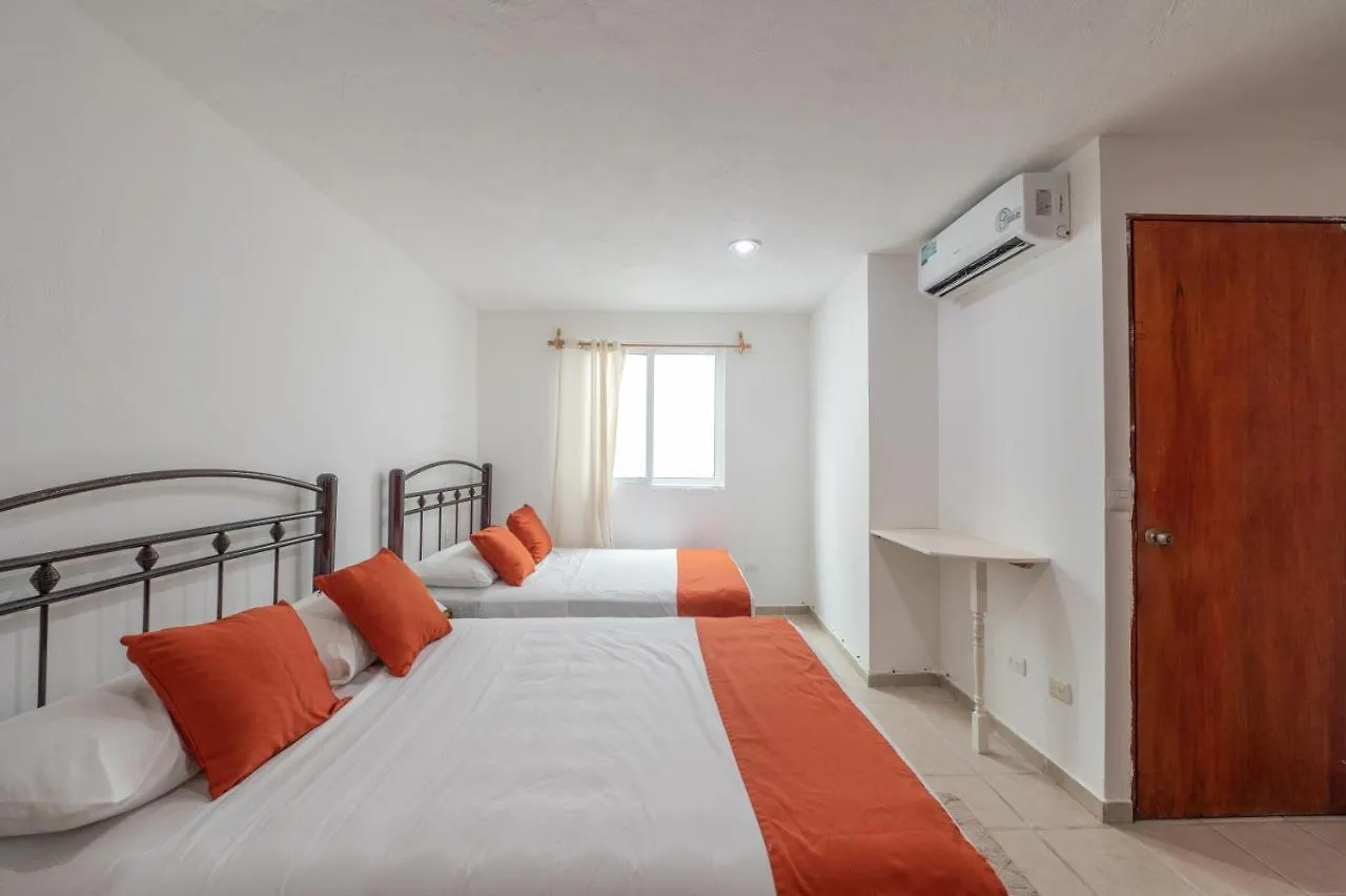 Hotel Caracol Puerto Morelos